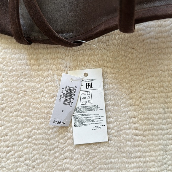 Banana Republic Factory chocolate suede sandal NWT - Picture 5 of 5